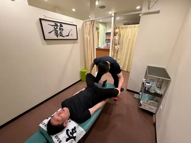 骨盤と股関節を整える施術